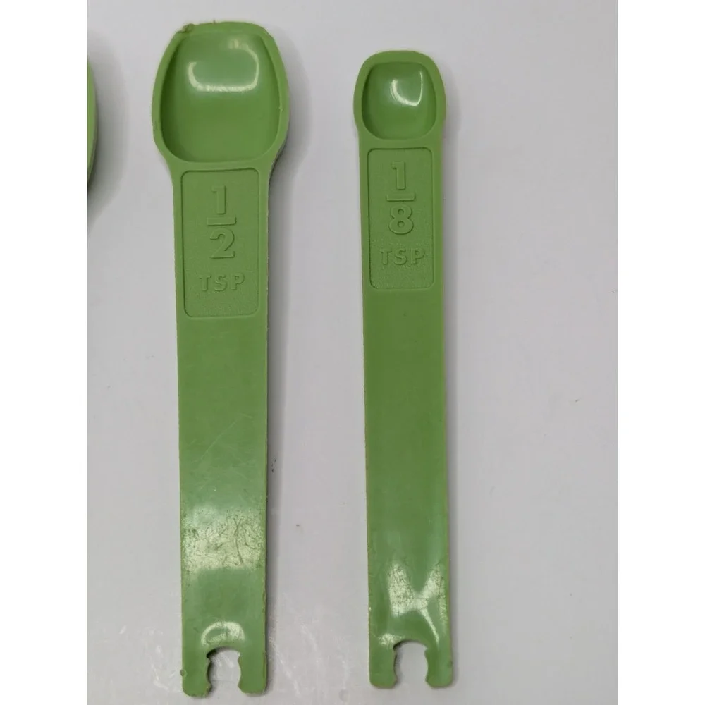 Vintage Tupperware Avocado Green Measuring Spoons Set 5‎ Pc Retro Kitchen...